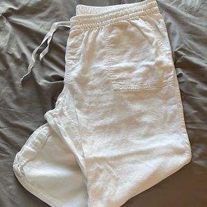 Old Navy Linen Capris W/ Pockets